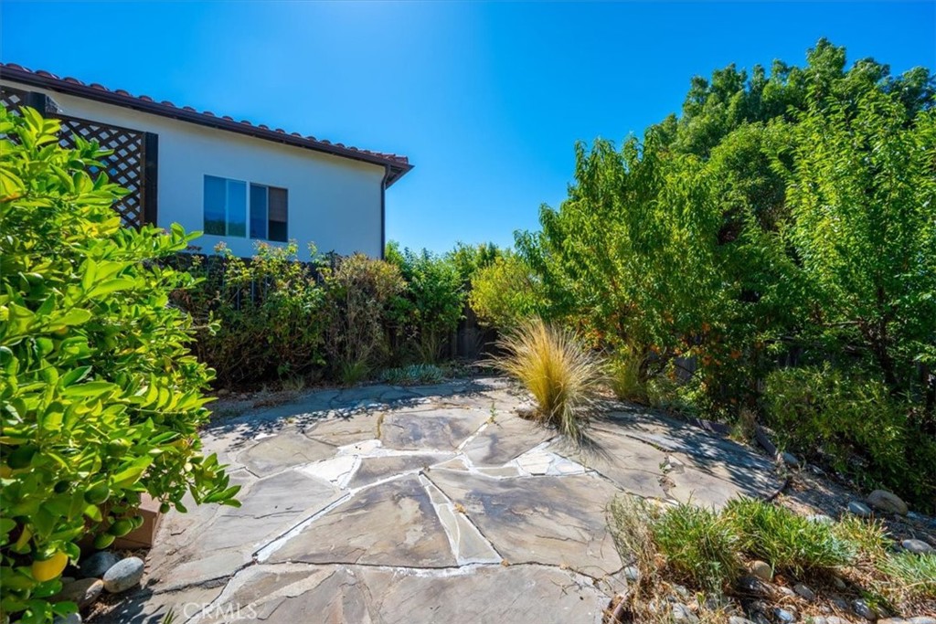 595 Red Cloud Property Photo 33