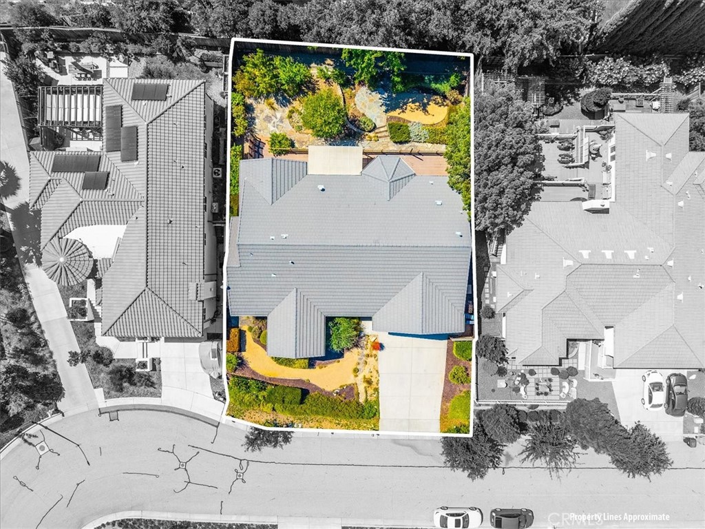 595 Red Cloud Property Photo 40