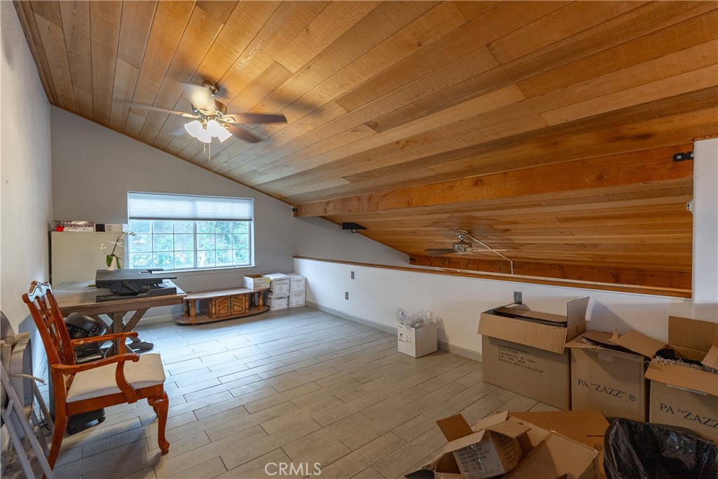 2925 Anderson Road Property Photo 13