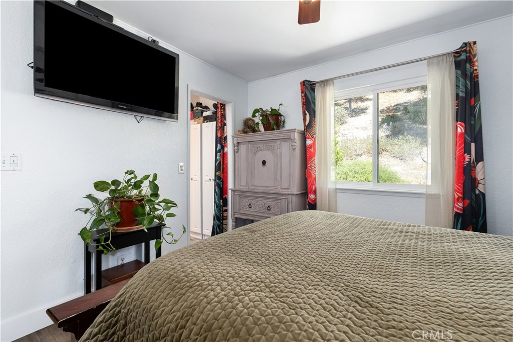 5655 Hermosilla Avenue Property Photo 25