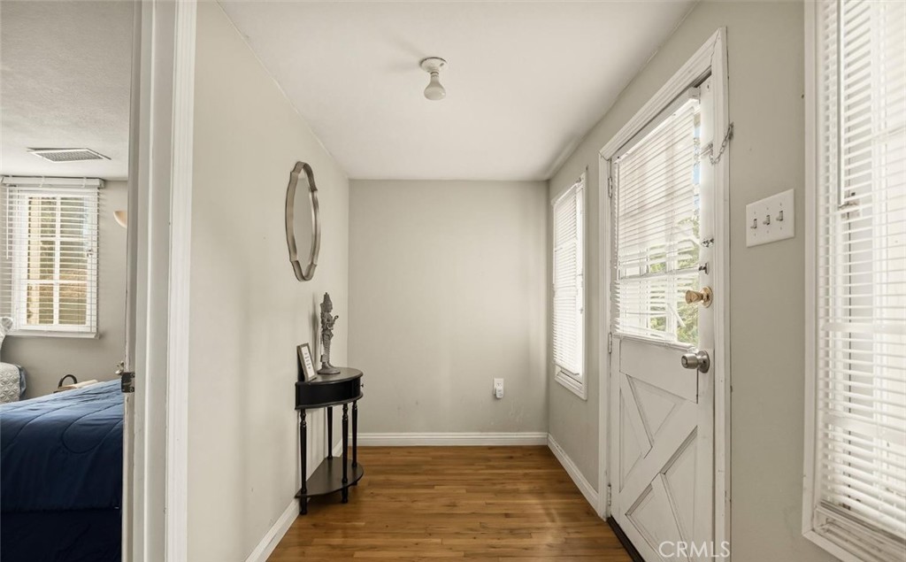 27472 Meadow Dr Property Photo 5