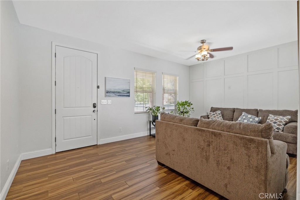 3320 W Glendale Avenue Property Photo 17