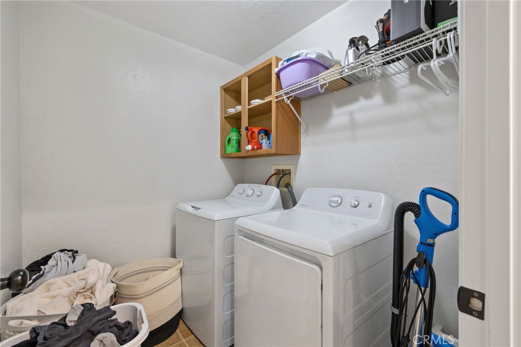 3320 W Glendale Avenue Property Photo 45