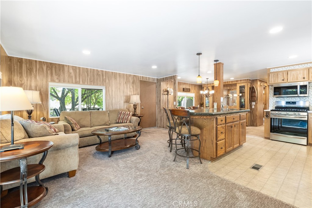 4190 Longview Property Photo 9