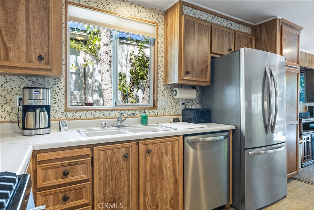 4190 Longview Property Photo 17