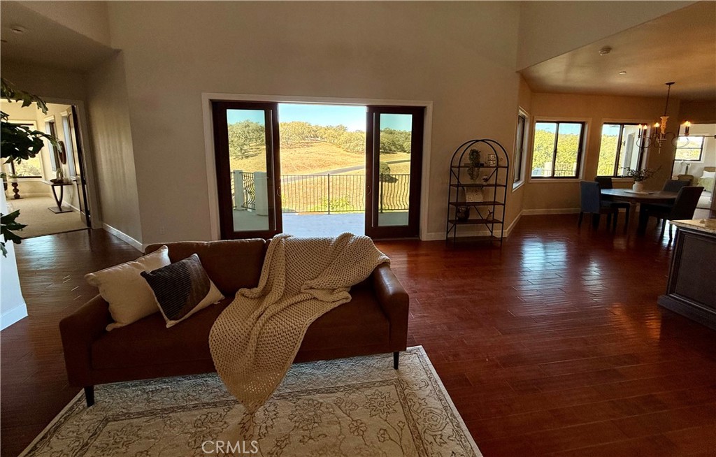 2040 Vista De La Vina Property Photo 32