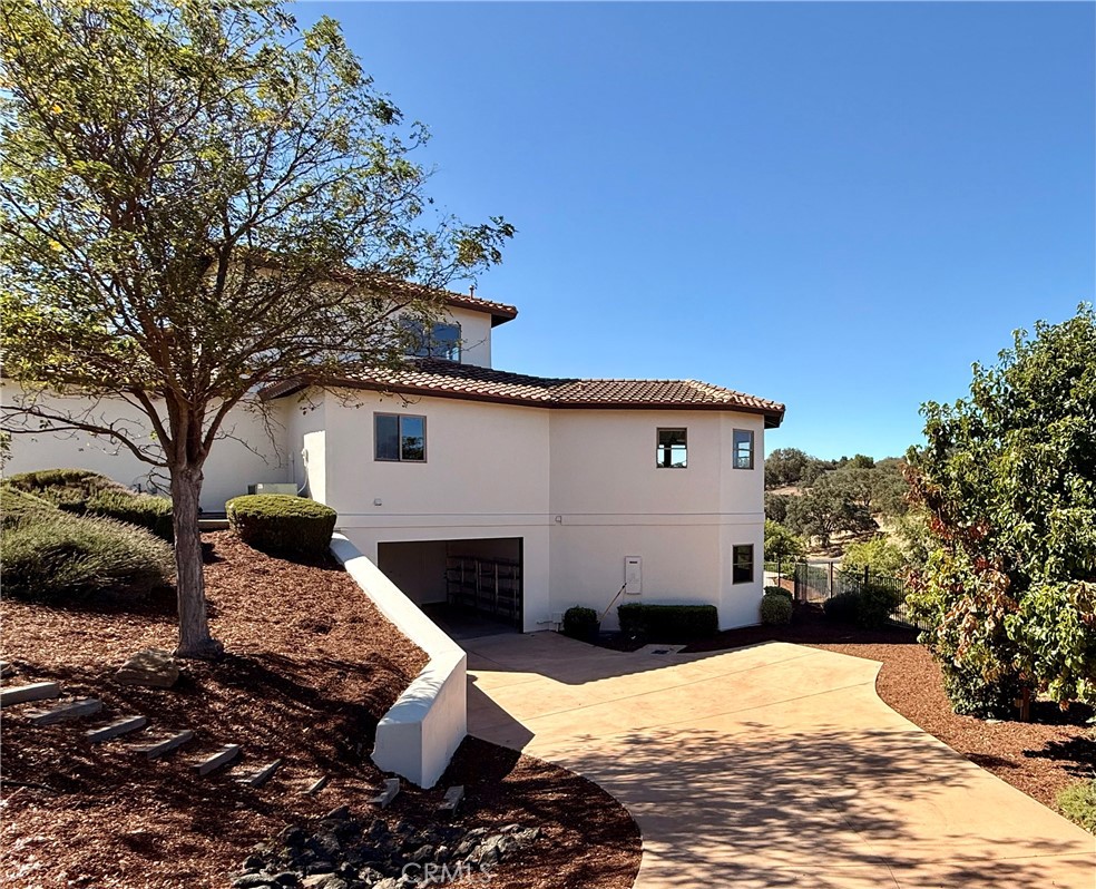 2040 Vista De La Vina Property Photo 62