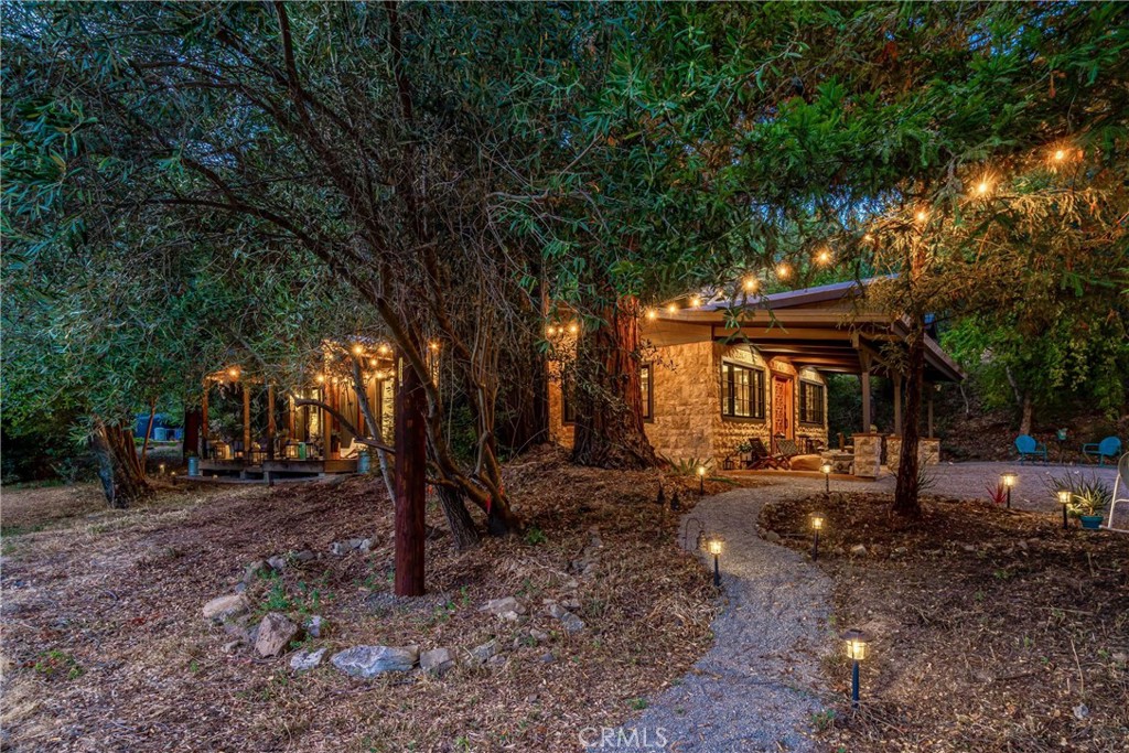 3588 Silverado N Property Photo 64