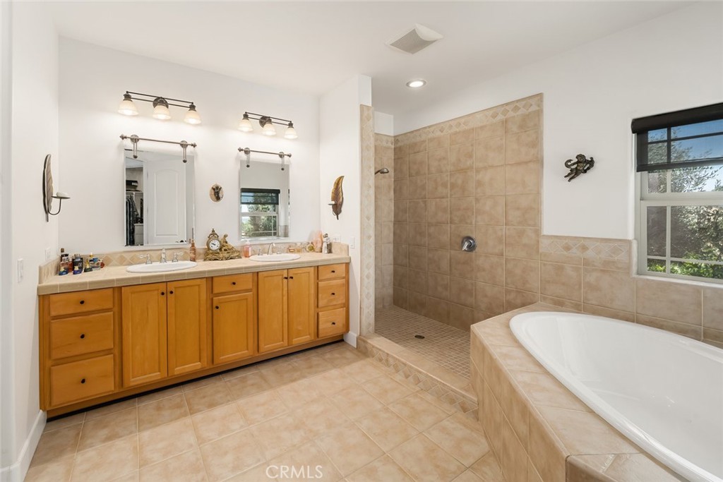 6172 Hawk Ridge Place Property Photo 30