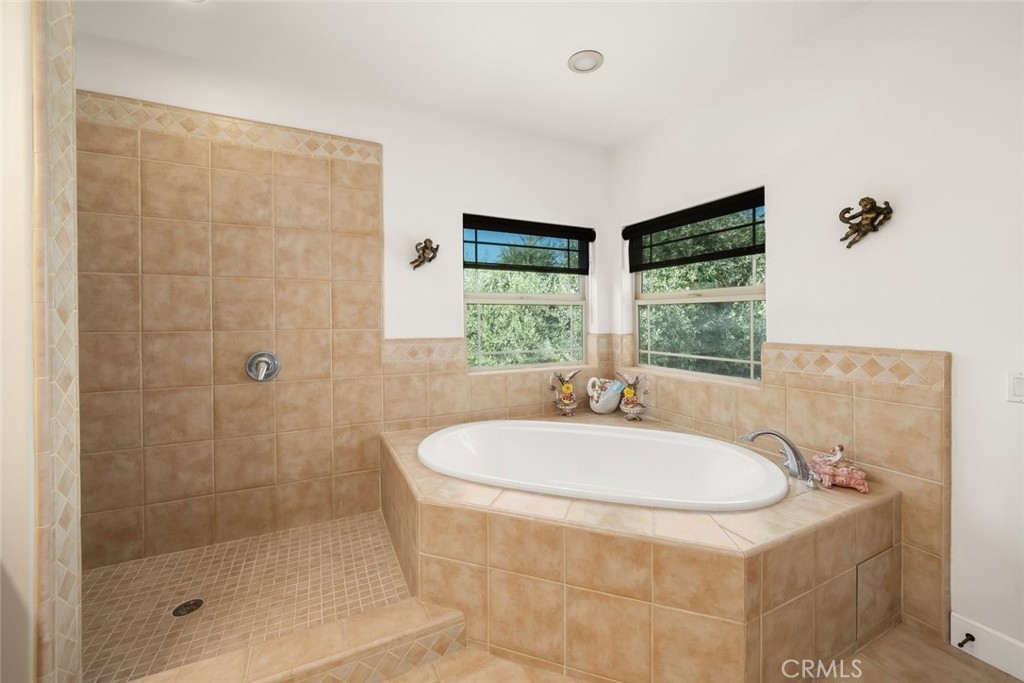 6172 Hawk Ridge Place Property Photo 31