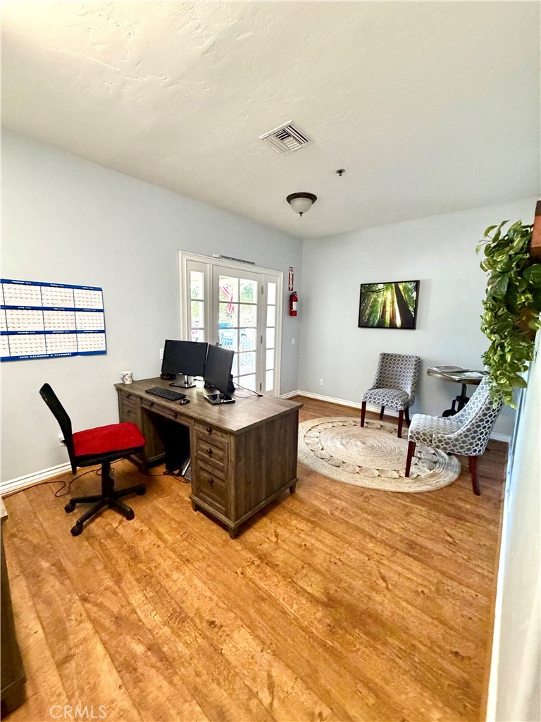 72 S Main Property Photo 9
