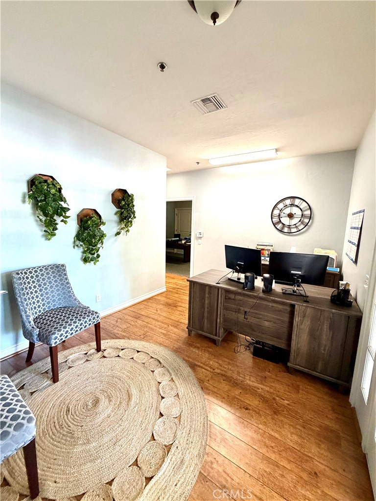 72 S Main Property Photo 10