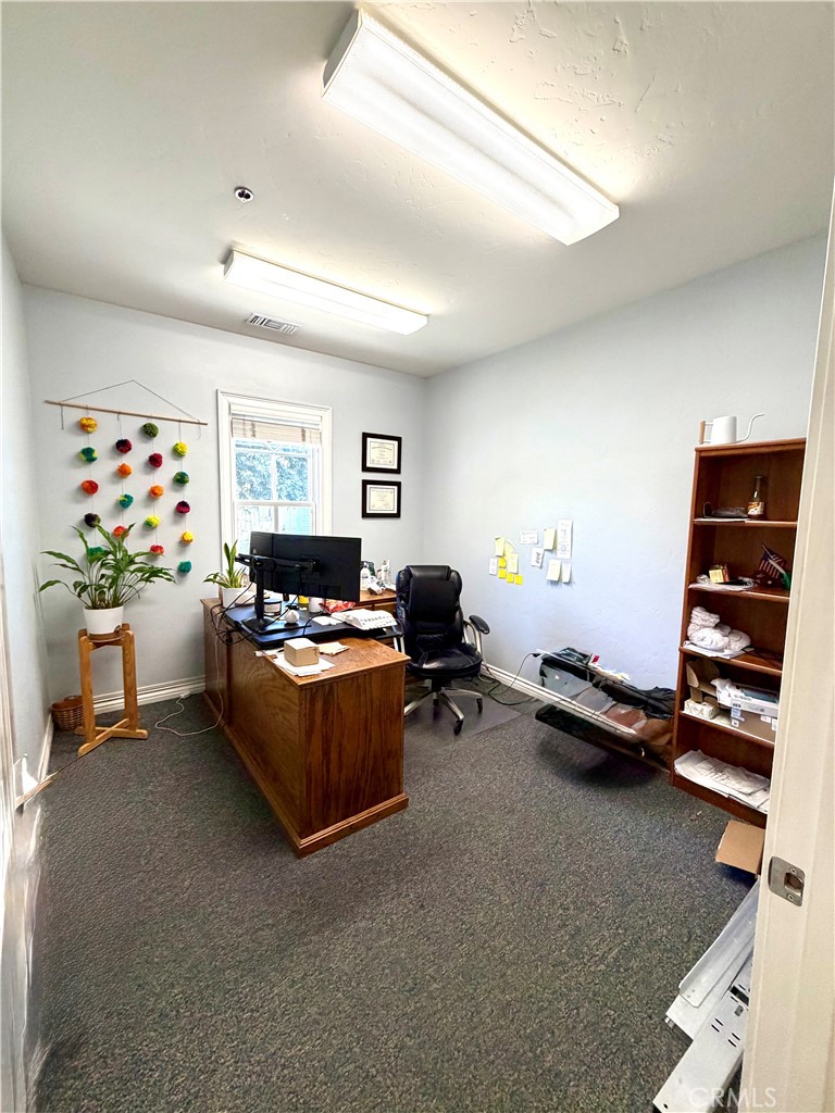 72 S Main Property Photo 11
