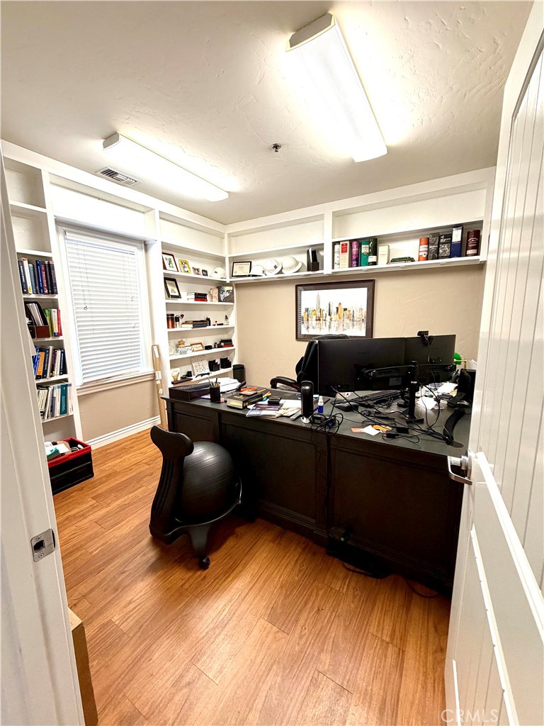 72 S Main Property Photo 12