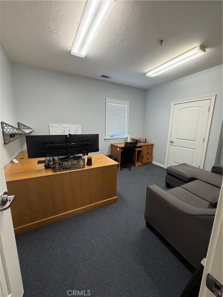 72 S Main Property Photo 14