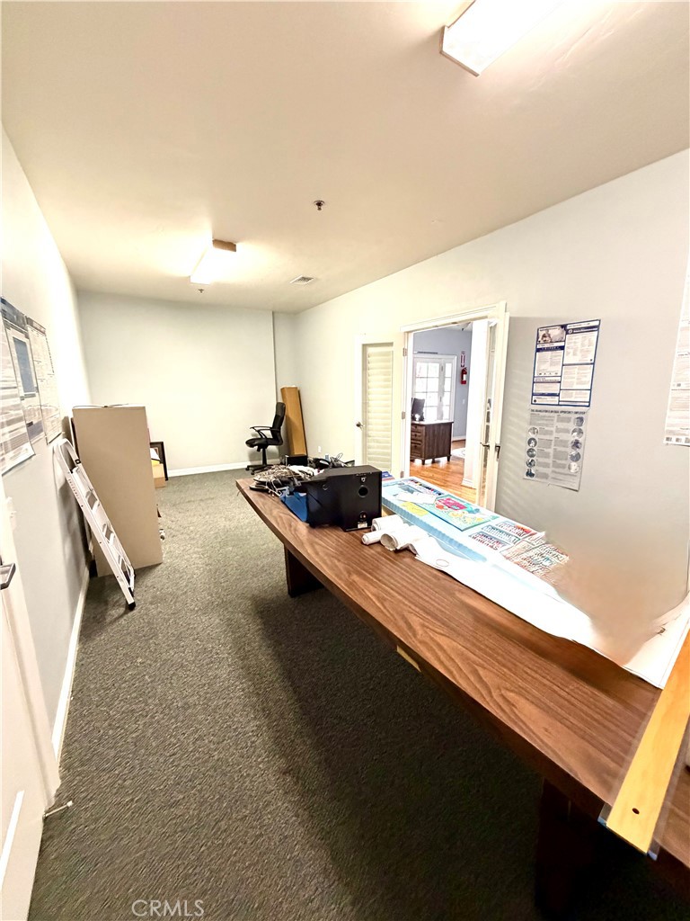 72 S Main Property Photo 15