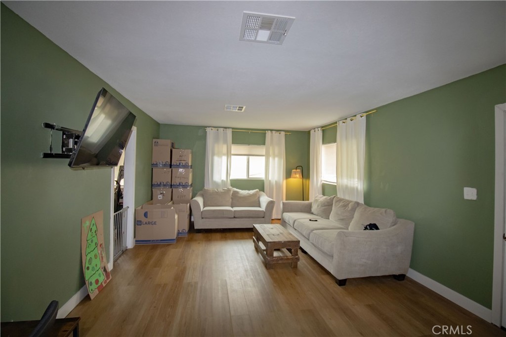 3013 Cornell Property Photo 8