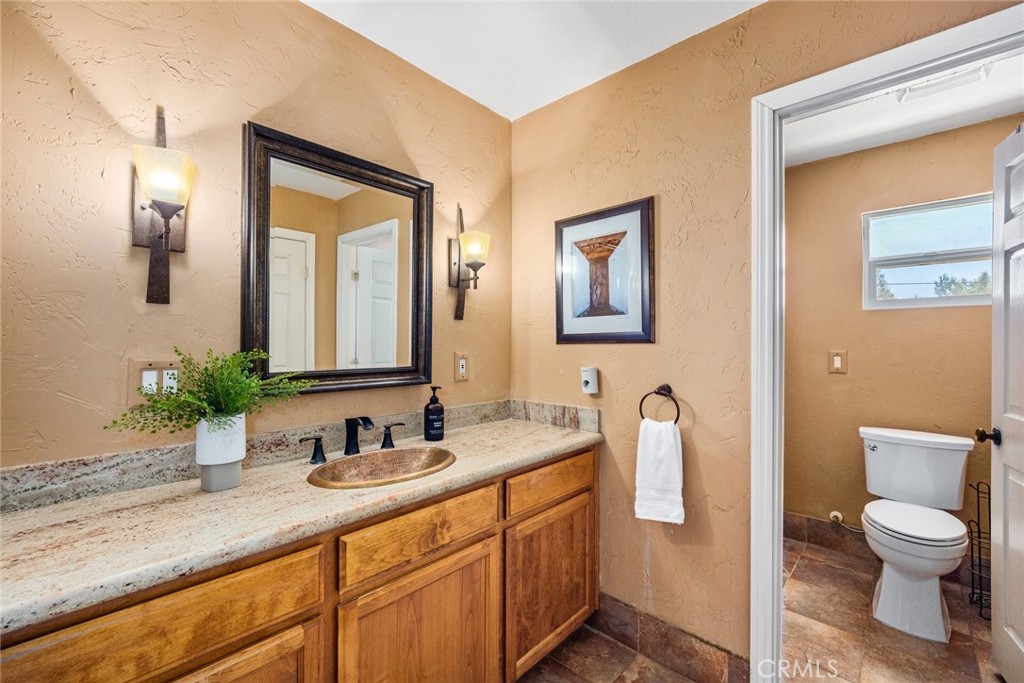 5955 Whispering Oaks Way Property Photo 13