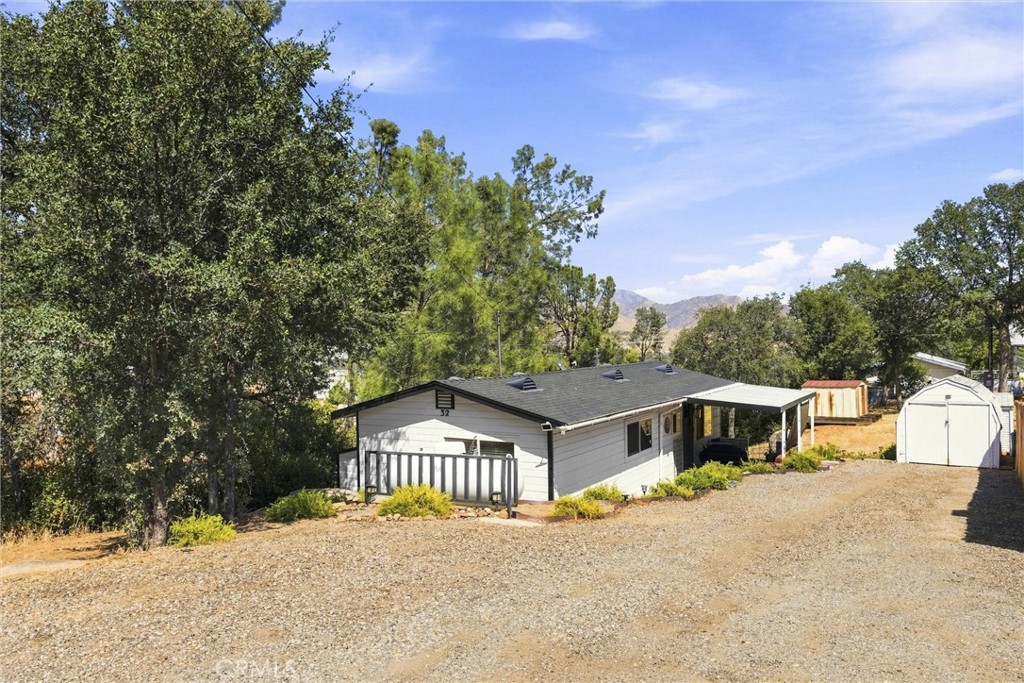 32 Pinebrook Property Photo 2