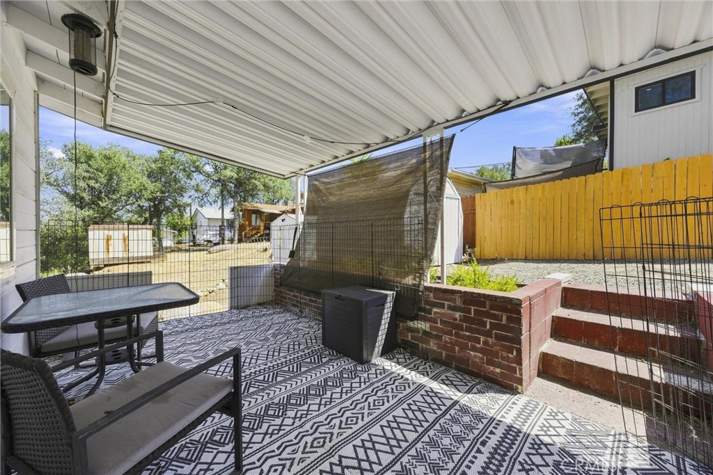 32 Pinebrook Property Photo 6