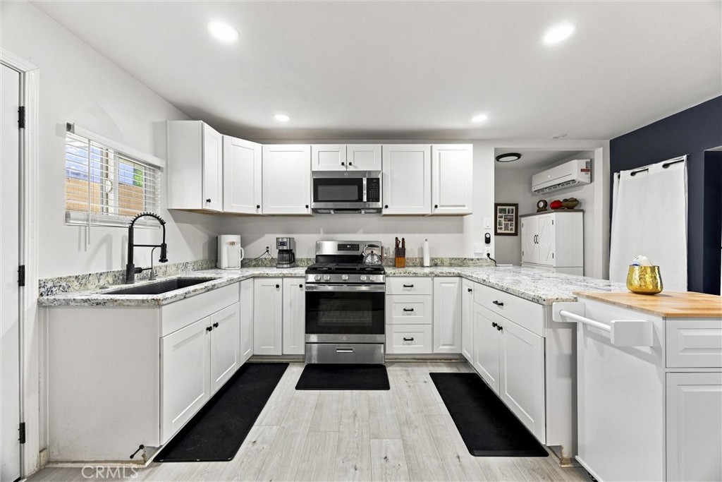 32 Pinebrook Property Photo 15