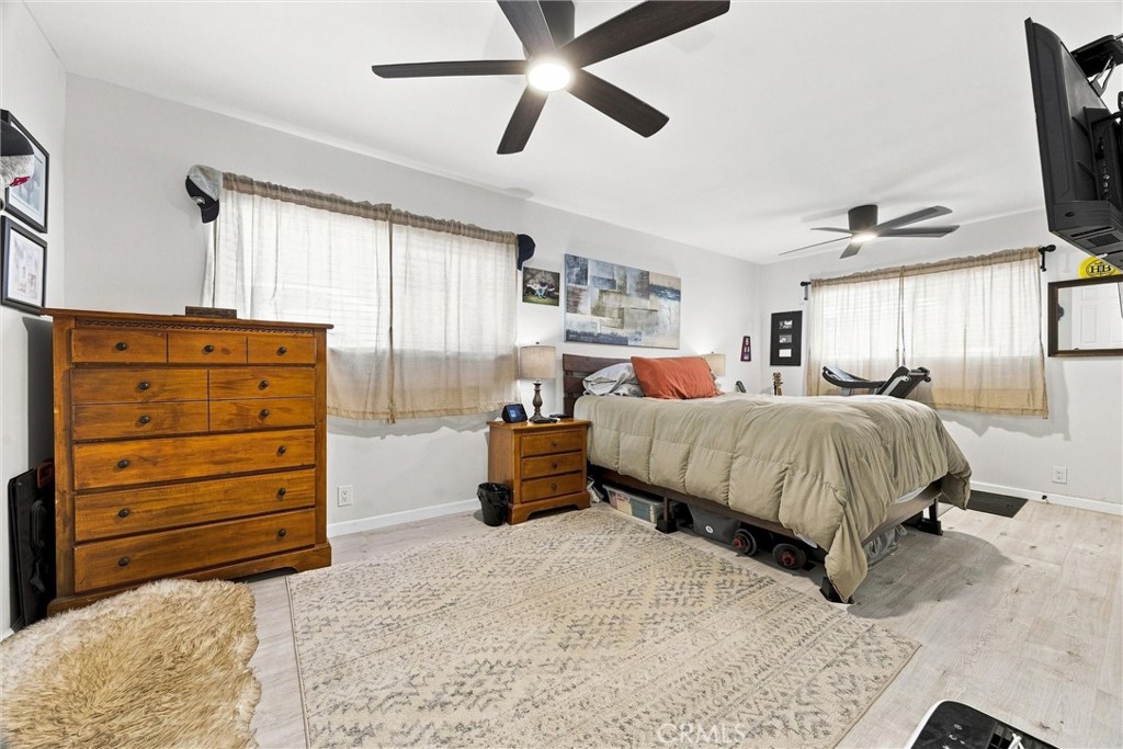32 Pinebrook Property Photo 18