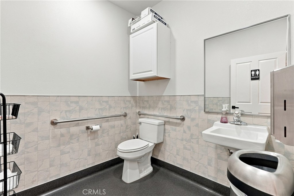 3437 Empresa Property Photo 19
