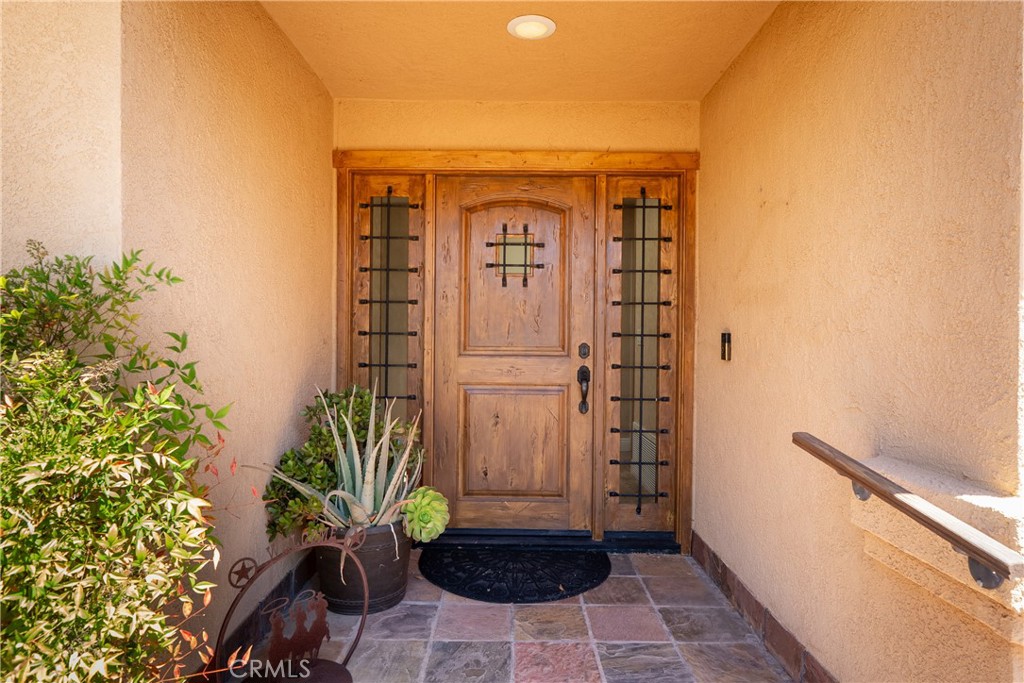 738 Orchard Property Photo 5