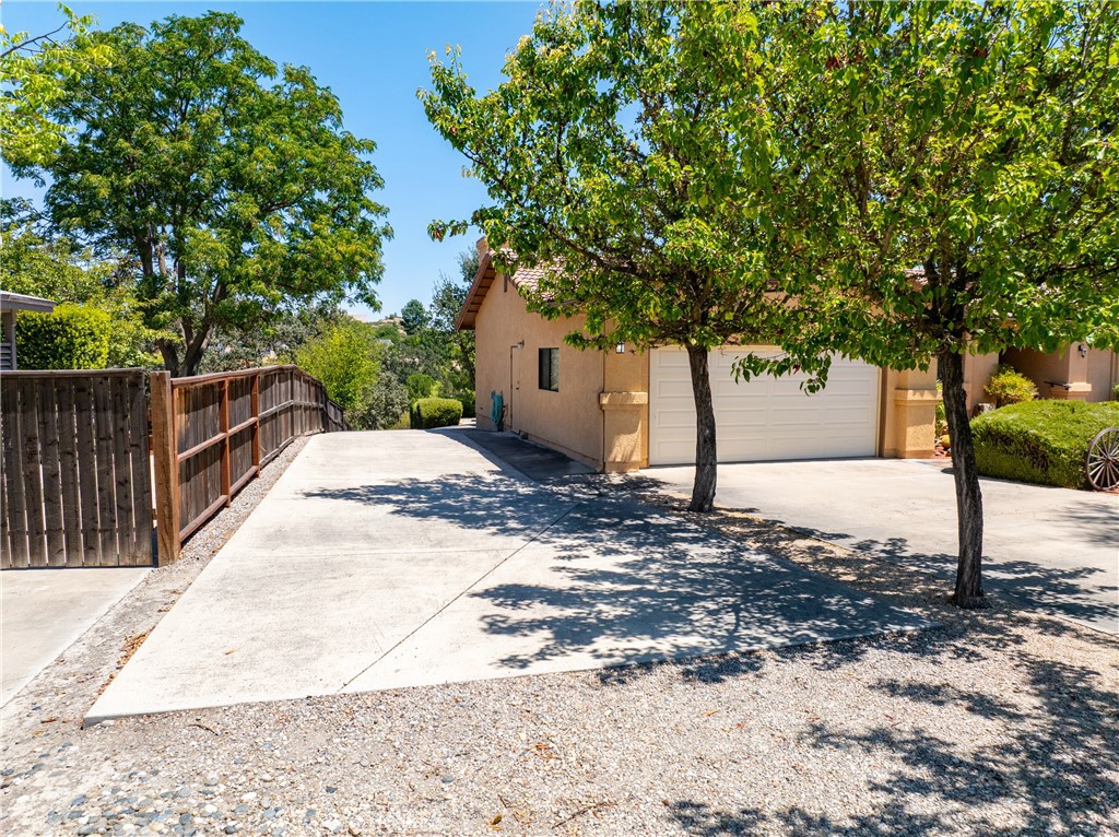 738 Orchard Property Photo 45