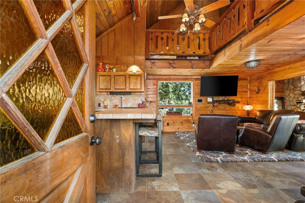 48663 Benson Trail Property Photo 8