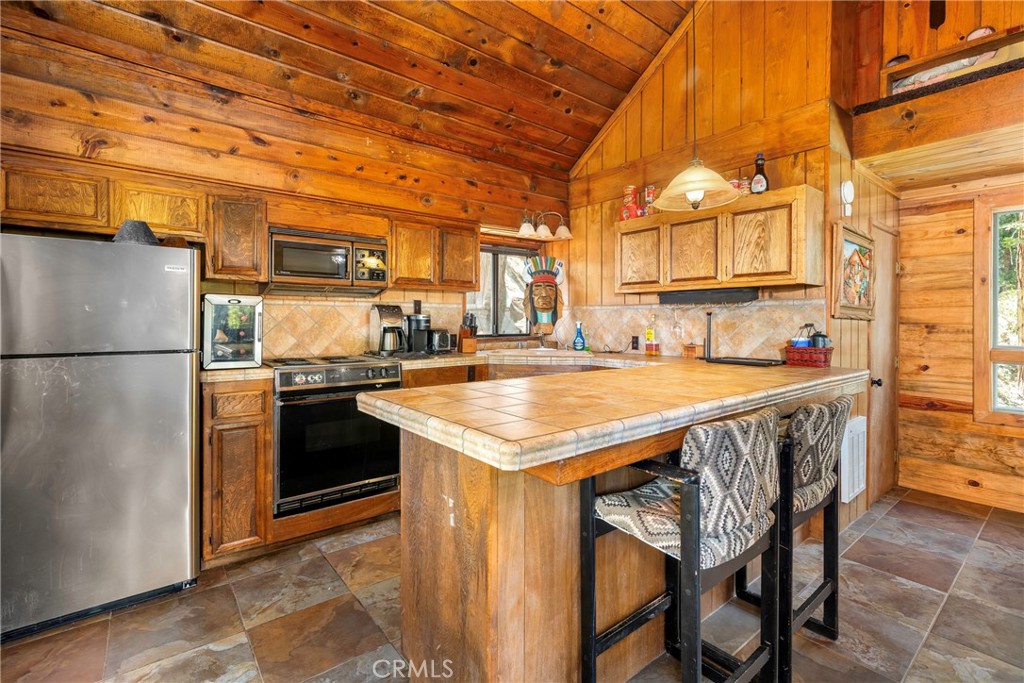 48663 Benson Trail Property Photo 16