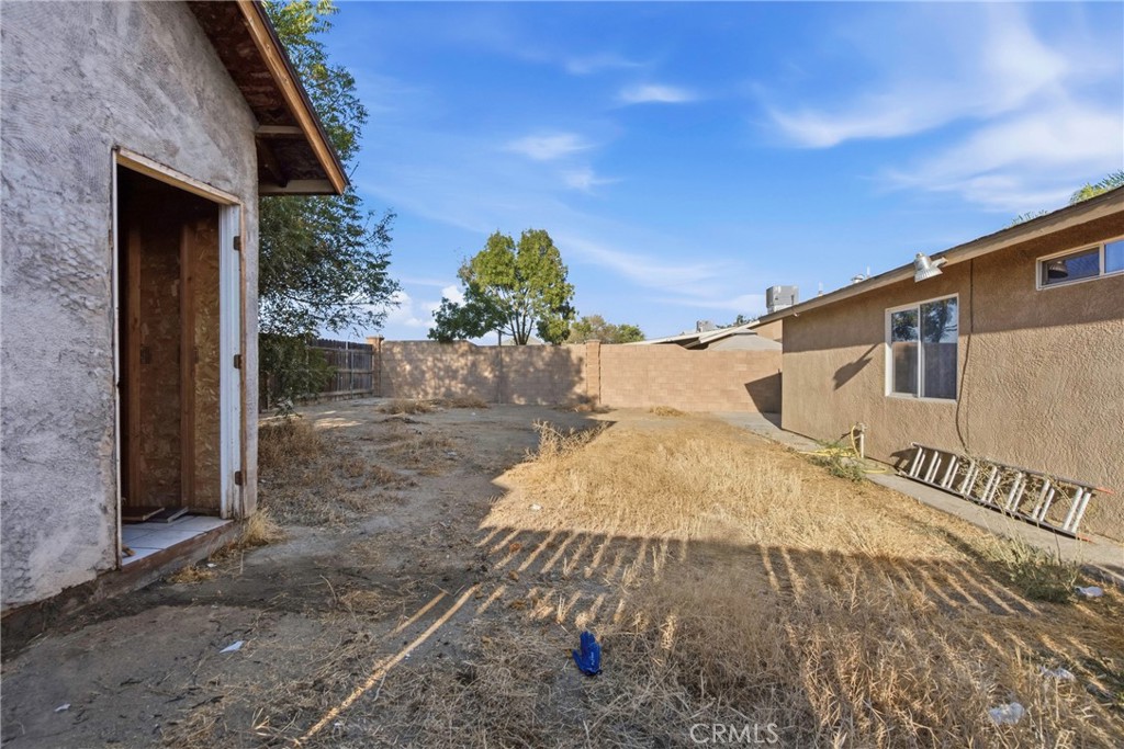 676 E Bobbi Avenue Property Photo 28
