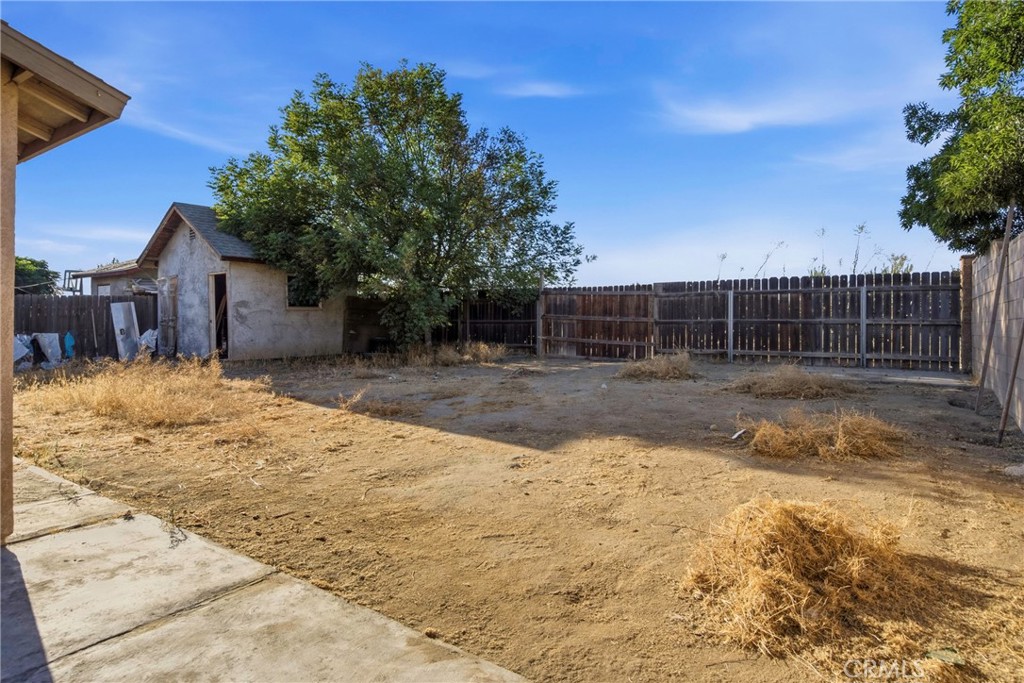 676 E Bobbi Avenue Property Photo 30