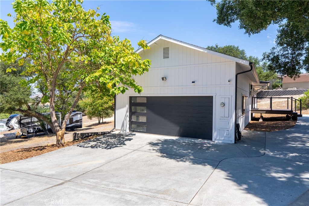 3925 Arena Property Photo 4