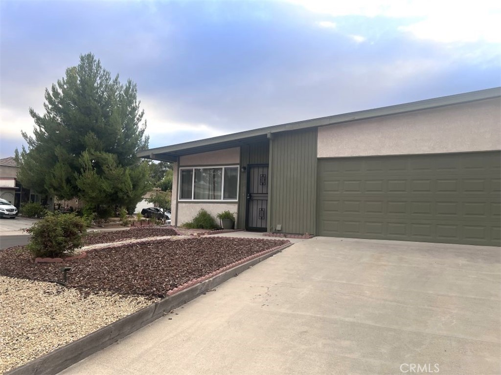 1841 Lark Ellen Drive Property Photo 2