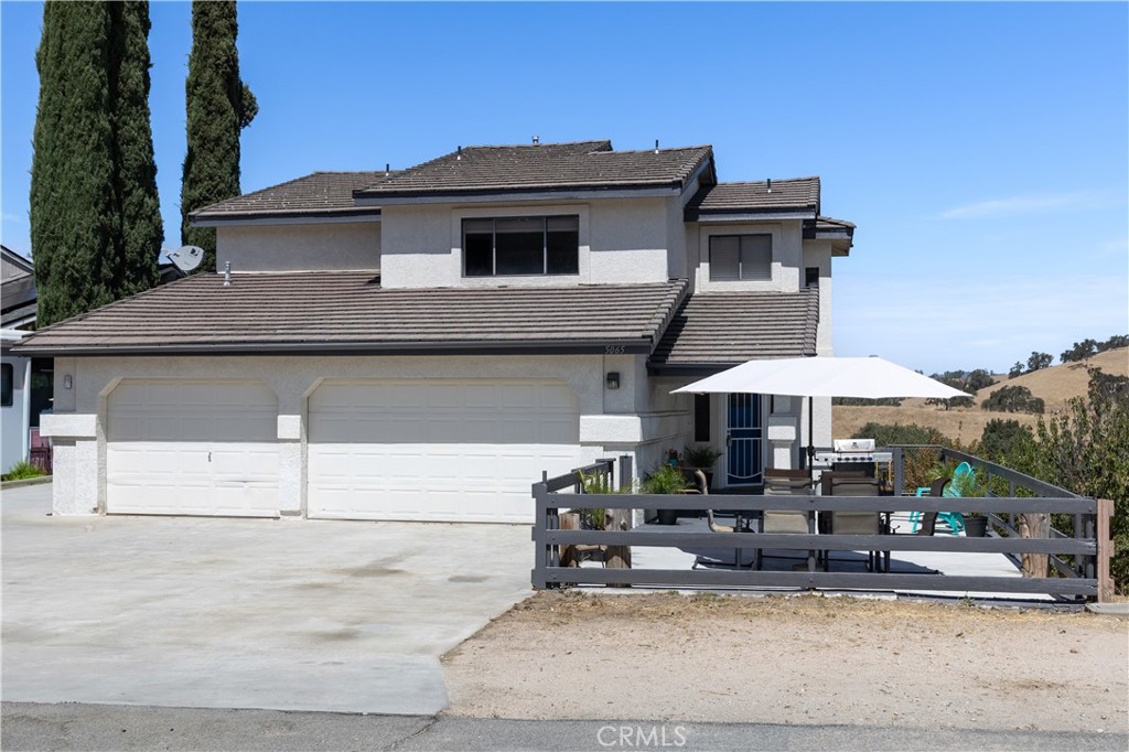 5065 Meadow Lark Property Photo 2