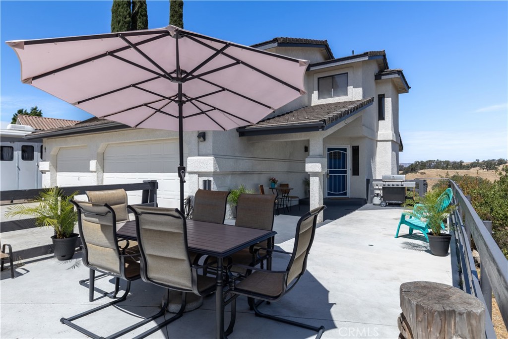 5065 Meadow Lark Property Photo 3