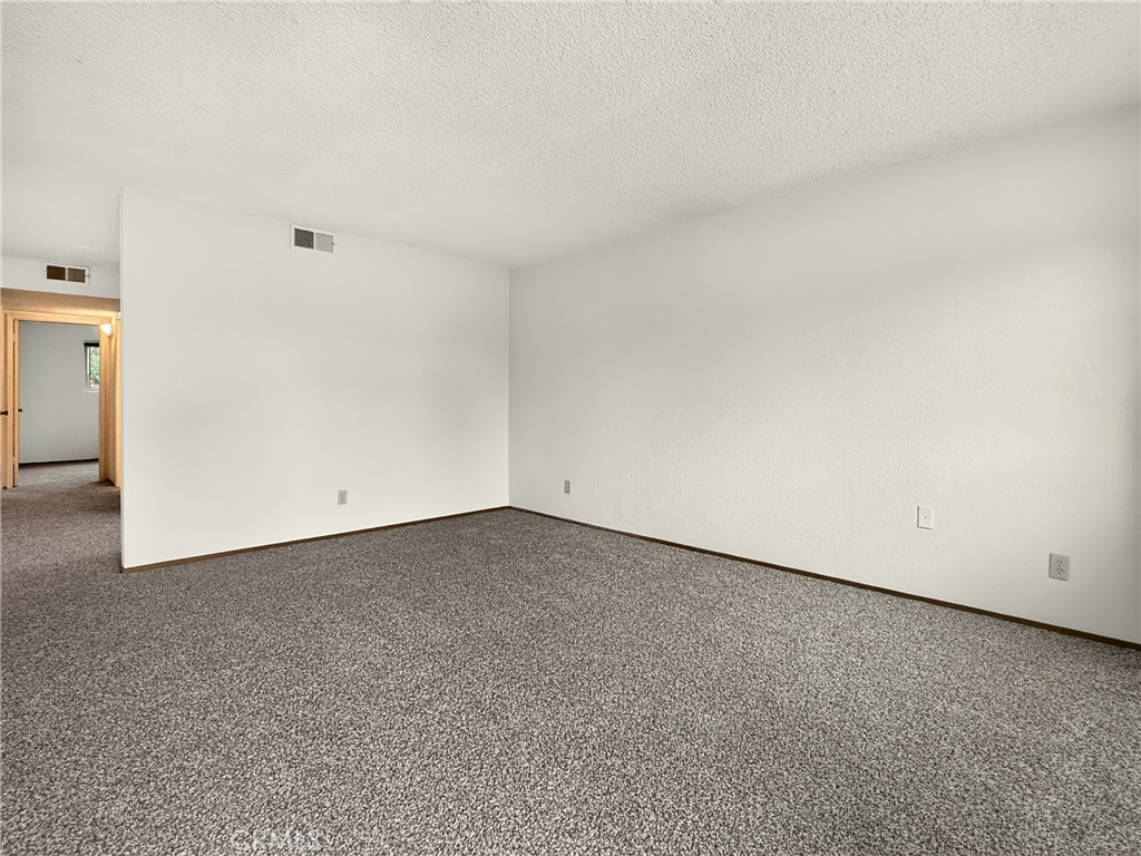 1745 Kings Property Photo 4