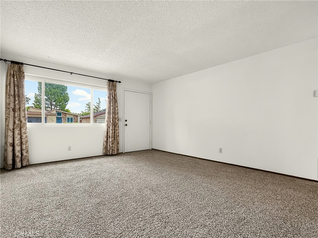 1745 Kings Property Photo 5