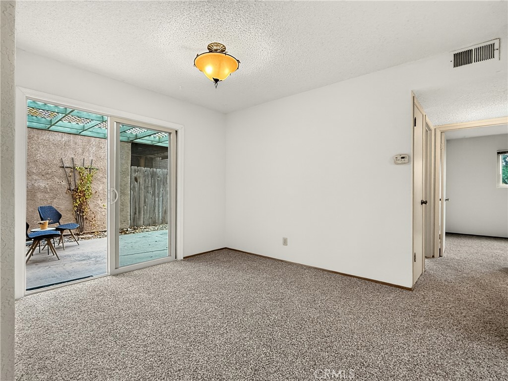1745 Kings Property Photo 5