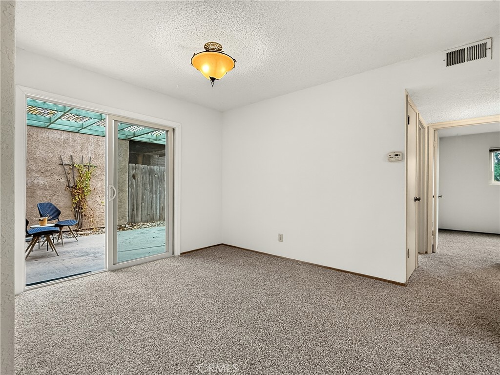 1745 Kings Property Photo 6