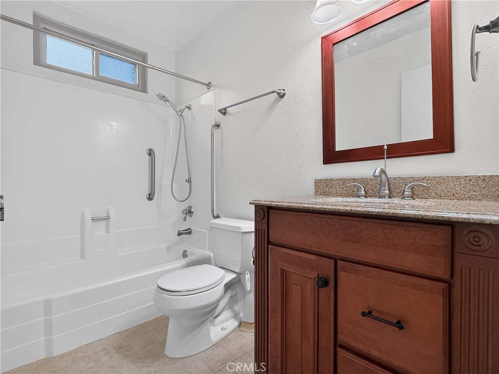 1745 Kings Property Photo 11