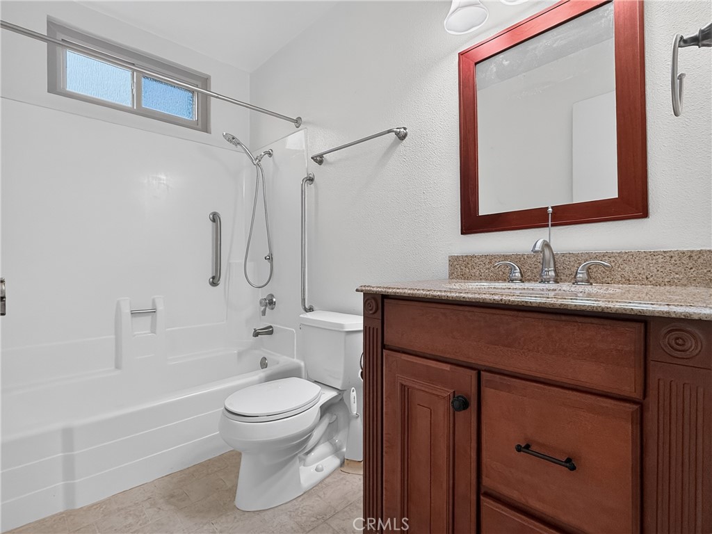 1745 Kings Property Photo 12