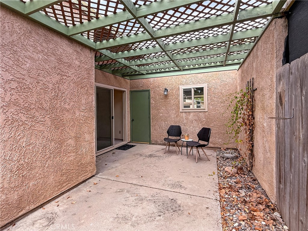1745 Kings Property Photo 19