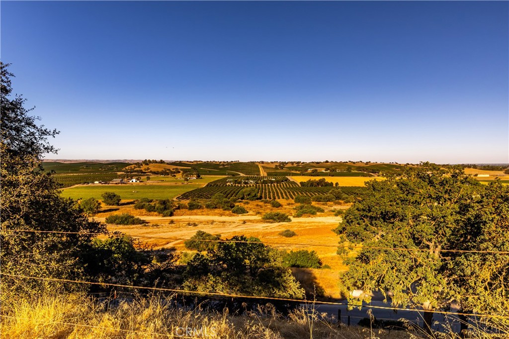 7485 Monterey Property Photo 4