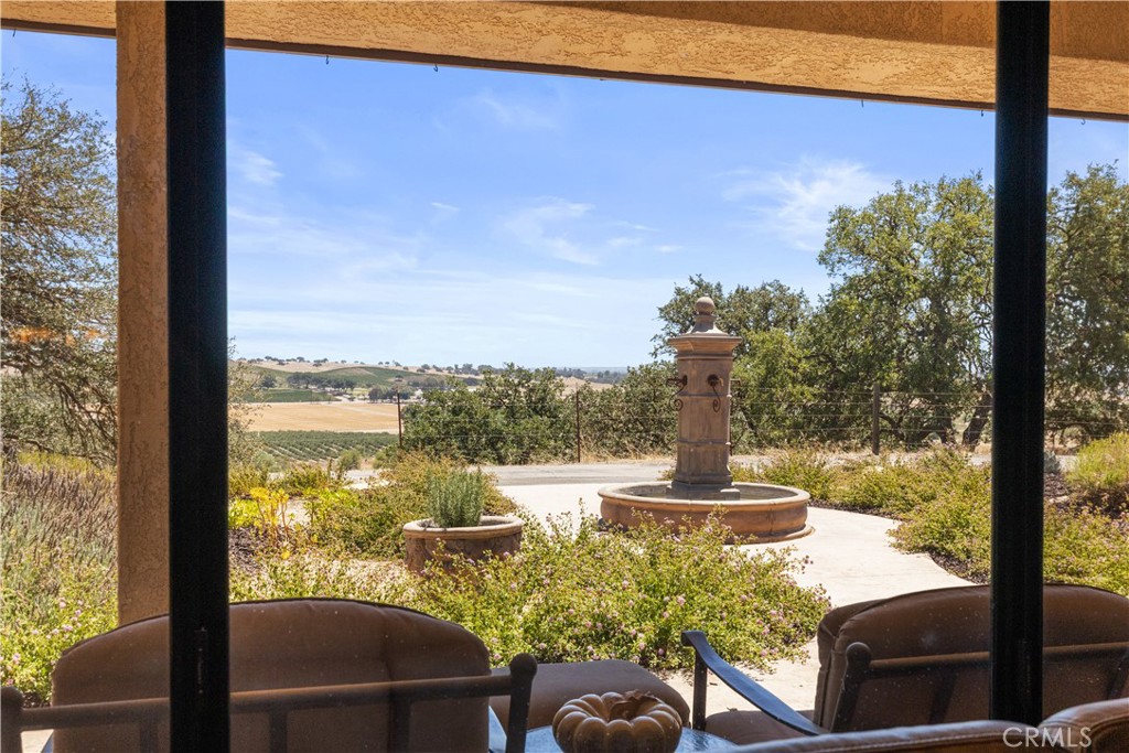 7485 Monterey Property Photo 9