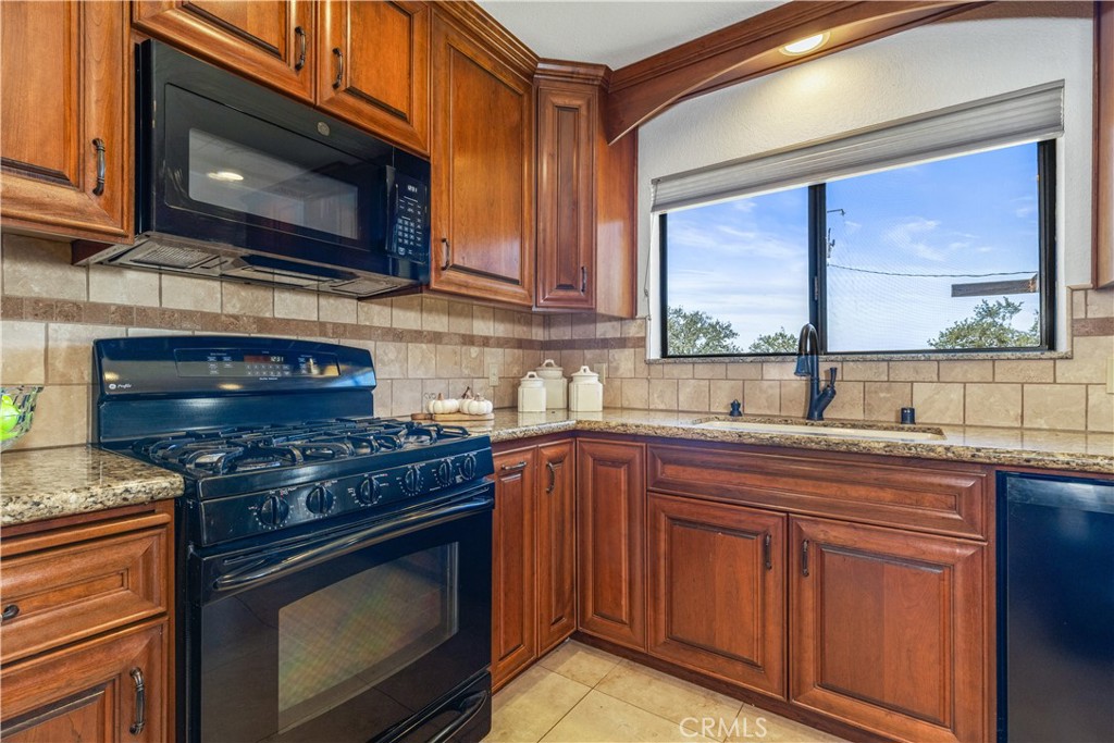 7485 Monterey Property Photo 15