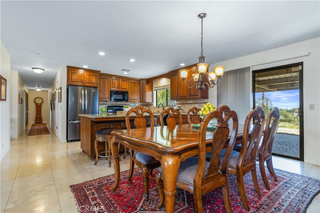 7485 Monterey Property Photo 18