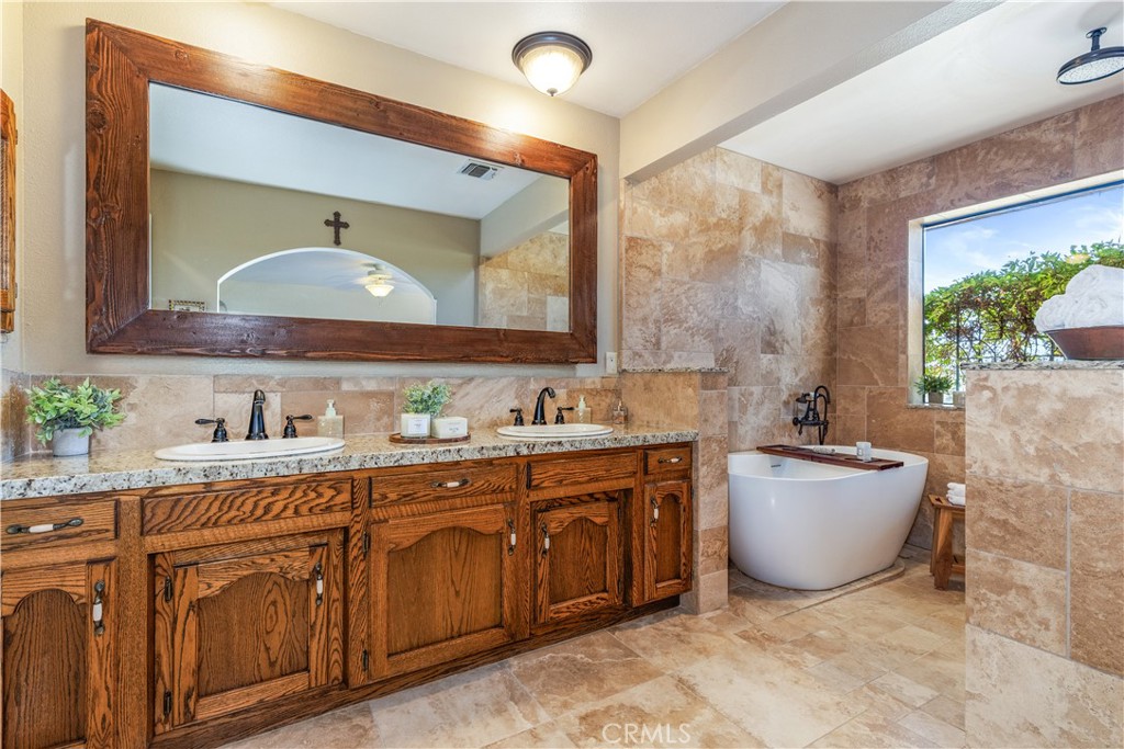 7485 Monterey Property Photo 24
