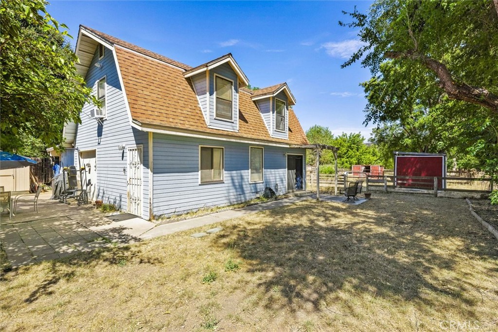 16255 Walnut Property Photo 2